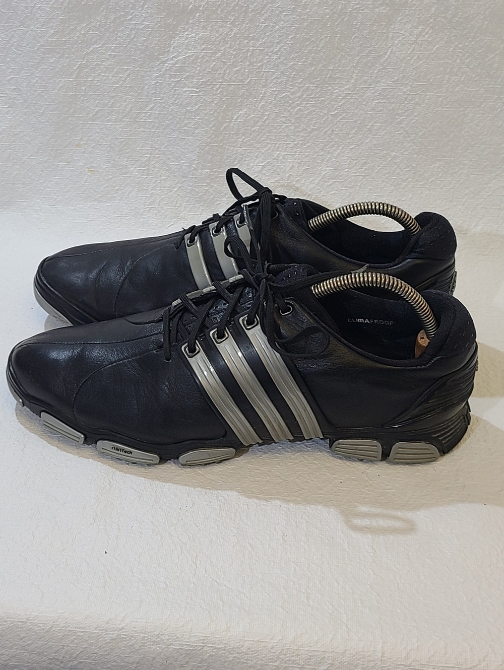 Mens adidas adiwear Traxion Golf Shoes Size: 10 Color: Black Silver